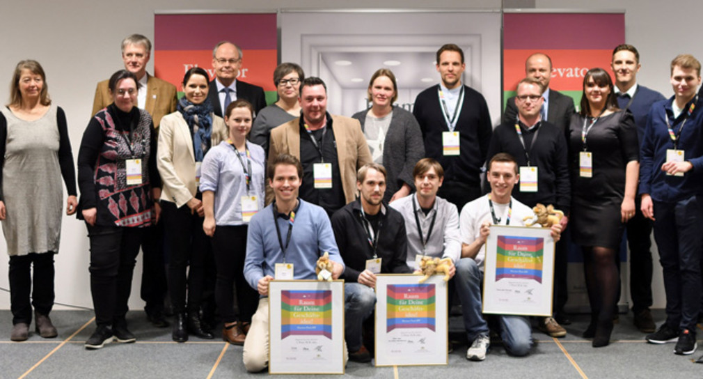 Die Teilnehmer und Preisträger beim Elevator Pitch Regional Cup Ulm.
