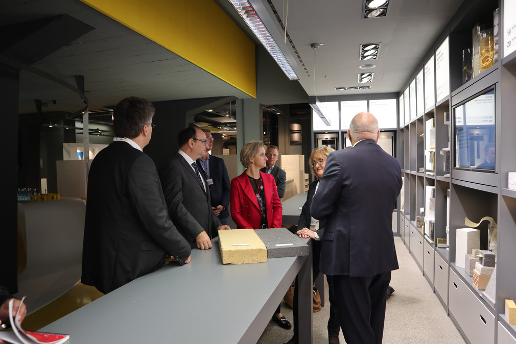 Besuch der Firma Sto SE & Co. KGaA in Sühlingen im Rahmen der Kreisbereisung Waldshut am 2. Oktober 2019