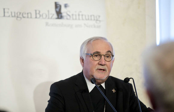 Auszeichnung Verleihung des Eugen-Bolz-Preises 2017 an Angela Merkel Gebhardt Fürst, Bischof der Diözese Rottenburg-Stuttgart