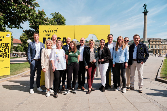 Mittelstand Image-Kampagne Mittelstand wird Megastand Mittel ist Mega