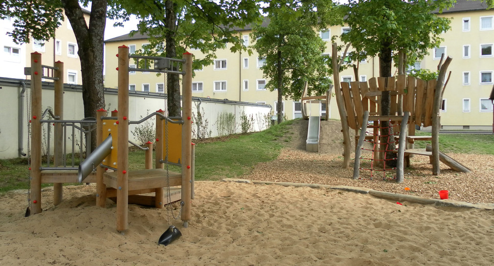 Ein Spielplatz im Sanierungsgebiet in Heidenheim an der Brenz. (Bild: Wüstenrot Haus- und Städtebau GmbH)