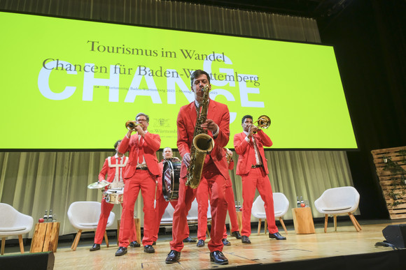 Impressionen von der CMT - der Urlaubsmesse 2023 auf der Messe Stuttgart