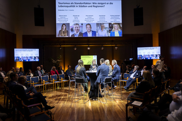 Tourismus Let´s talk about tourism „Tourismus trifft Innovation“ Touristische Fachveranstaltung LV BW
