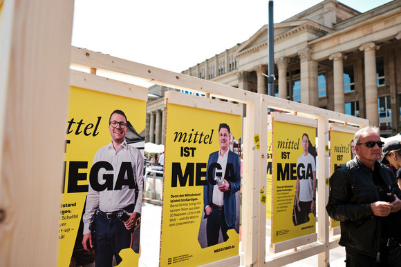 Mittelstand Image-Kampagne Mittelstand wird Megastand Mittel ist Mega