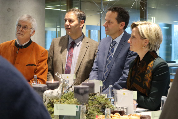 Kreisbereisung Ministerin besucht den Landkreis Biberach Besuch in der Matthäus Schmid Bauunternehmen GmbH und Co. KG (Bild: © Ministerium für Wirtschaft, Arbeit und Wohnungsbau)