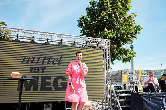 Mittelstand Image-Kampagne Mittelstand wird Megastand Mittel ist Mega