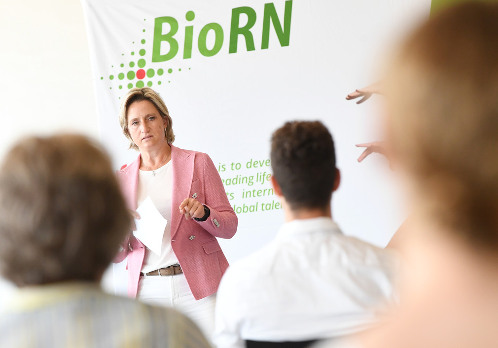Besucht der Clusterinitiative BioRN Cluster Management GmbH in Heidelberg im Rahmen der Sommerreise „Einsatz und Nutzen der Schlüsseltechnologie KI In der Gesundheitswirtschaft“