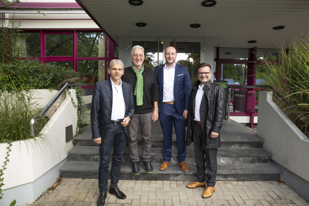 Besuch der Fachspedition karldischinger GmbH in Freiburg im Rahmen der Logistikreise am 13. Oktober 2021.