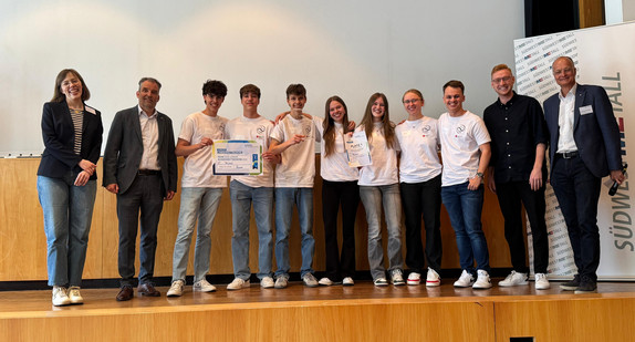 JUNIOR Landeswettbewerb Baden-Württemberg - Platz 1 "ReLoopt"