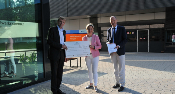 Präsident Harald Herrmann, Ministerin Dr. Nicole Hoffmeister-Kraut, Hauptgeschäftsführer Dr. Joachim Eisert