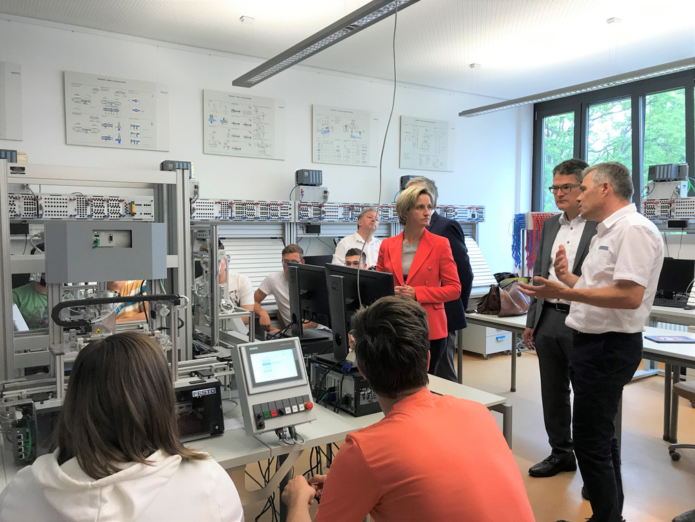Besuch der HEID TECH - Technische Schule Heidenheim im Rahmen der Kreisbereisung Heidenheim am 11. Juni 2019.