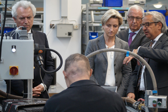 Kreisbereisung Ministerin besucht Landkreis Böblingen Besuch der perma-trade Wassertechnik GmbH in Leonberg im Rahmen der Kreisbereisung Böblingen am 5. Oktober 2017