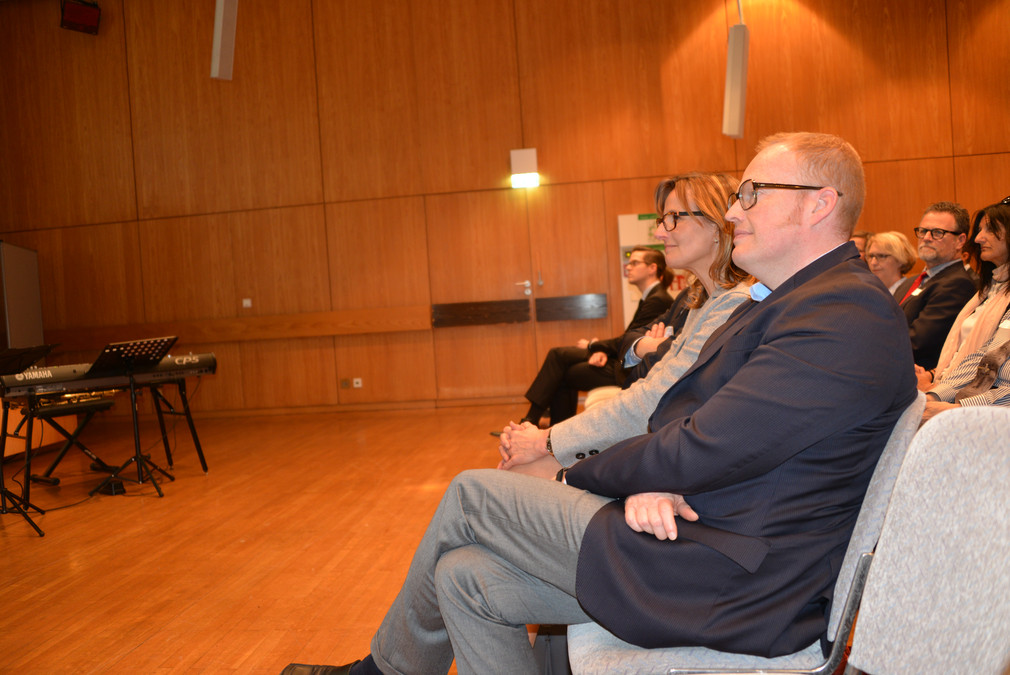 Der Jahresempfang für die Mitglieder des Netzwerks Fortbildung fand am 4. April 2017 in Stuttgart statt. Staatssekretärin Katrin Schütz eröffnete den Erfahrungsaustausch, einen Vortrag zum Thema „Mach was draus – Fortbildung als entscheidender Erfolgsfaktor“ hielt Matthias Berg.