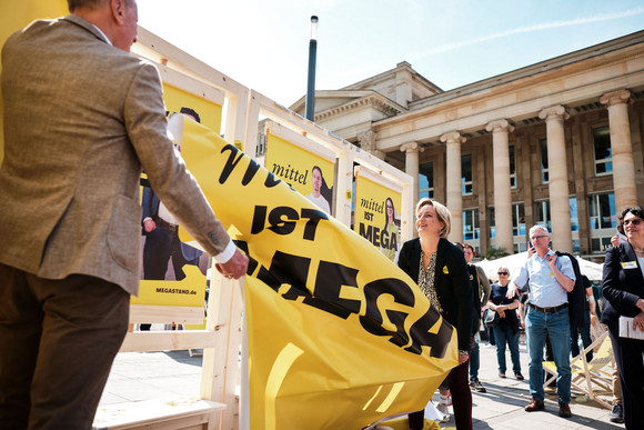 Mittelstand Image-Kampagne Mittelstand wird Megastand Mittel ist Mega