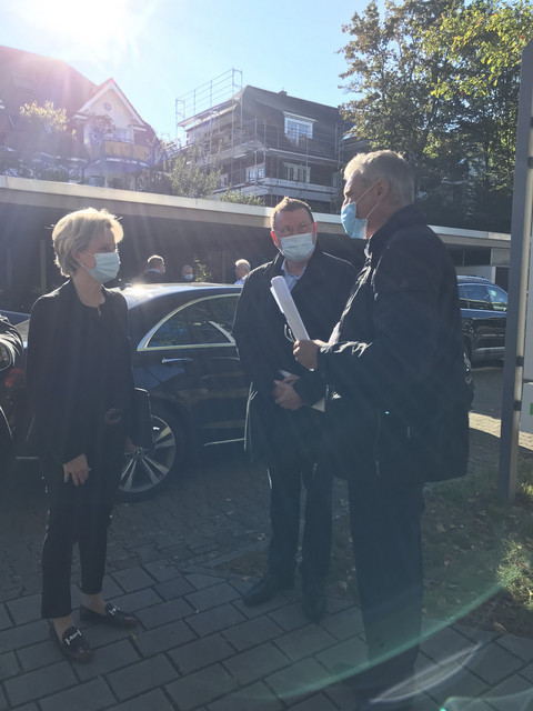 Im Rahmen der Kreisbereisung Rastatt besuchte Ministerin Dr. Hoffmeister-Kraut die Handelslehranstalt in Bühl.