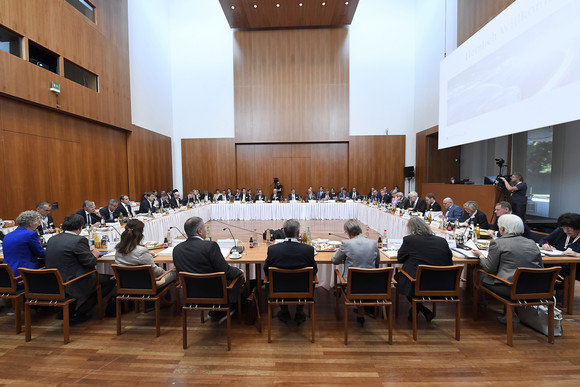Mobilität Jahresveranstaltung Strategiedialog Automobilwirtschaft BW in Berlin Top-Level-Meeting des Strategiedialogs Automobilwirtschaft BW (Bild: © e-mobil BW / Studio KD Busch)