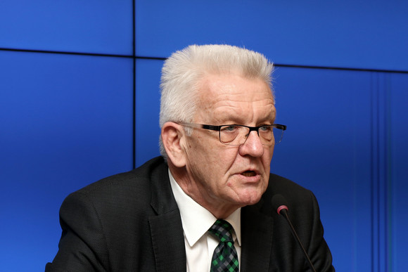 Pressekonferenz Neuer Antisemitismusbeauftragter Ministerpräsident Winfried Kretschmann