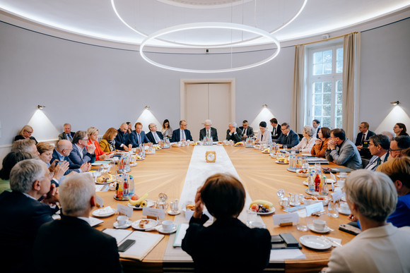 Antrittsbesuch Bundeskanzler Friedrich Merz besucht Baden-Württemberg Kabinettssitzung mit Bundeskanzler Friedrich Merz