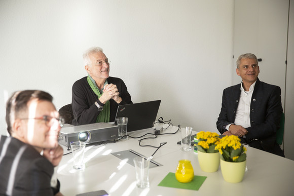 Besuch der Fachspedition karldischinger GmbH in Freiburg im Rahmen der Logistikreise am 13. Oktober 2021.