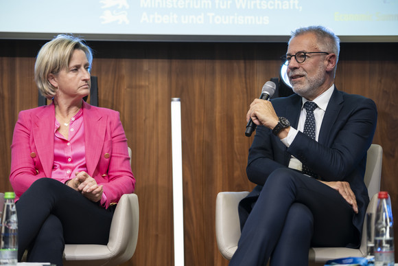 Wirtschaftsgipfel Wirtschaftsgipfel 2025 Wirtschaftsgipfel 2025