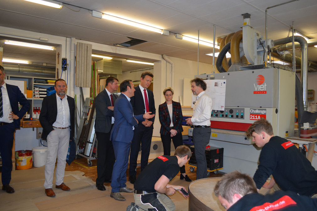 Besuch der Schreinerei Wirth-Bucher GmbH & Co. KG in Bad Waldsee im Rahmen der Kreisbereisung Ravensburg am 29. Mai 2019.