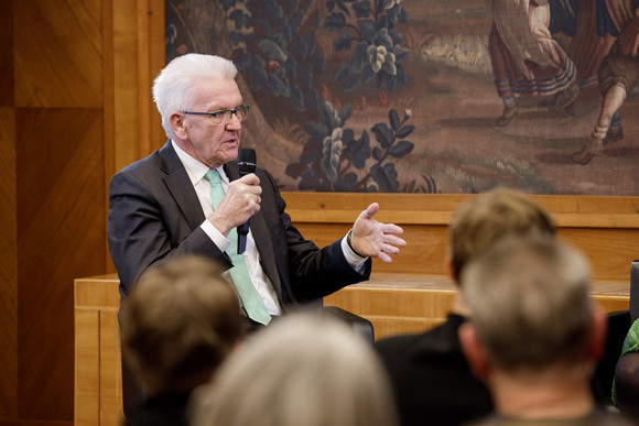 Kultur in der Villa Gesellschaftlicher Zusammenhalt ist auch eine Frage der Haltung (Bild: Staatsministerium Baden-Württemberg)