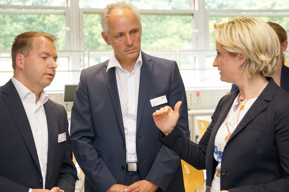 Besuch der Friedrich-Ebert-Schule in Esslingen-Zell im Rahmen der Kreisbereisung im Landkreis Esslingen