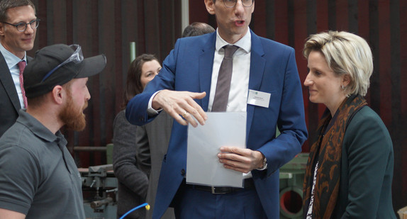 Besuch der Firma Perrot GmbH & Co. KG Turmuhren und Läuteanlagen in Calw im Rahmen der Kreisbereisung Calw am 15. März 2018