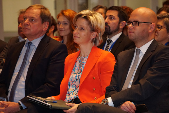 Landesveranstaltung Landesveranstaltung Einpersonen- und Kleinunternehmen Kongress für Einpersonen- und Kleinunternehmen am 19. Oktober 2017 im Haus der Wirtschaft
