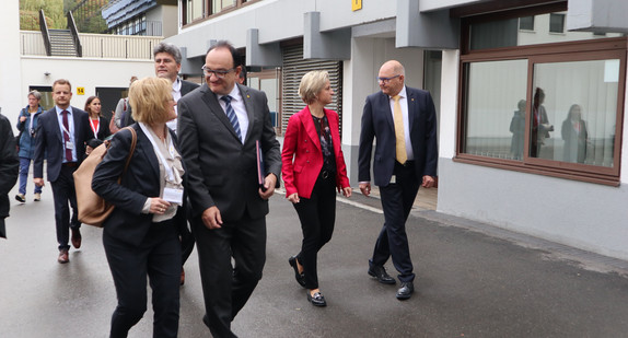 Besuch der Firma Sto SE & Co. KGaA in Sühlingen im Rahmen der Kreisbereisung Waldshut am 2. Oktober 2019