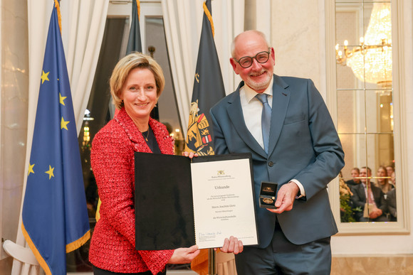 Verleihung Wirtschaftsmedaille 2024 - Joachim Glotz, Geschäftsführer der Firma Sanitätshaus Glotz GmbH