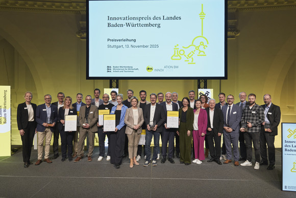 Gruppenbild anlässlich der Verleihung des 41. Innovationspreises des Landes 
