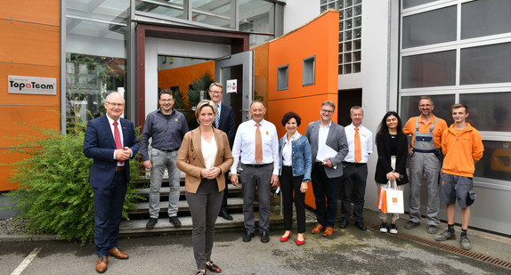 Besuch der Schreinerei Flaig GmbH in Hardt im Rahmen der Ausbildungsreise am 5. August 2021 