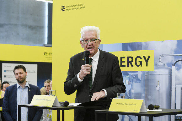 Innovation Neues imec-Kompetenzzentrum in Baden-Württemberg Ministerpräsident Winfried Kretschmann bei seiner Rede