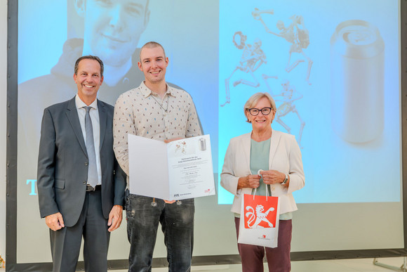 Förderpreis für das junge Kunsthandwerk: Gold- und Silberschmiedemeister Tim Udvardi-Lakos aus Horb am Neckar