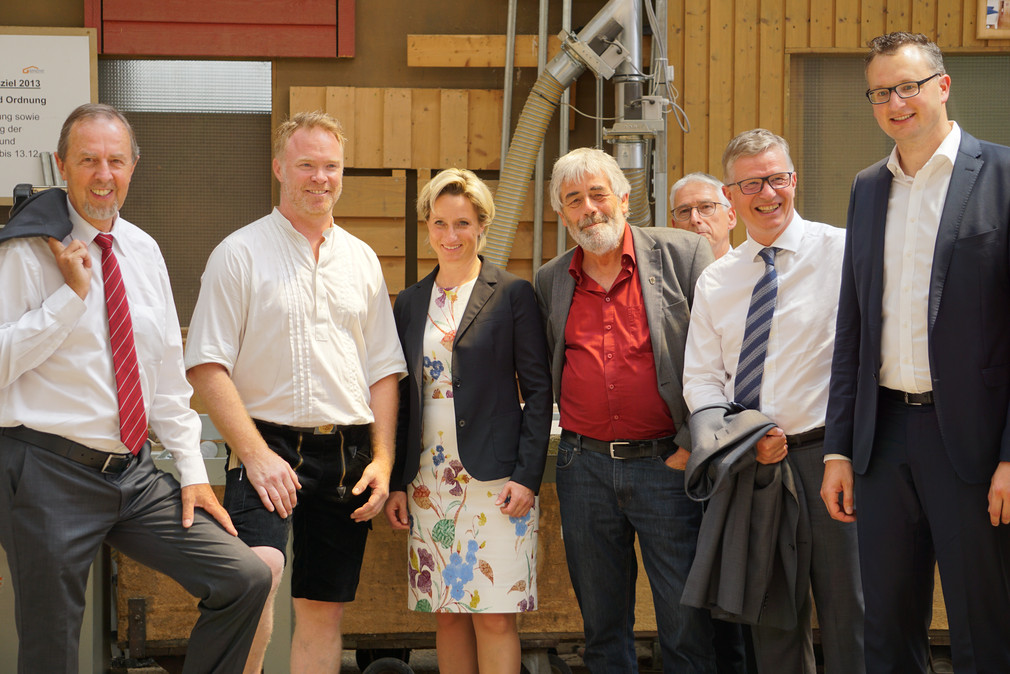Besuch der Firma Holzbau Banzhaf in Kirchheim Teck im Rahmen der Kreisbereisung im Landkreis Esslingen