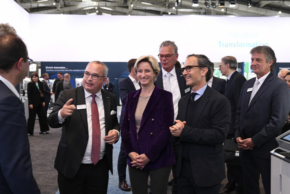 Ministerin besucht Hannover Messe 2024