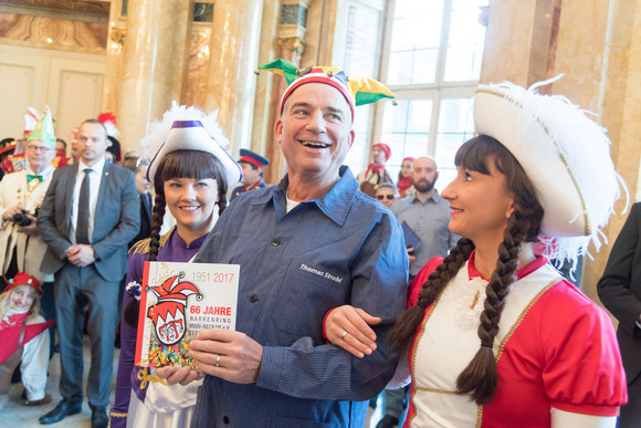 Fastnacht Empfang für die Karnevals- und Fasnachtsvereine Innenminister Thomas Strobl (M.) beim Empfang für die Karnevals- und Fasnachtsvereine des Landes