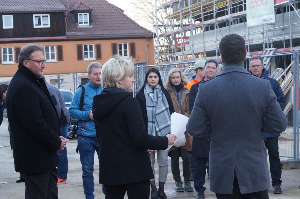 Besuch "Kunst trifft Wohnen am Spitalhof", Projekt der Kreisbaugesellschaft Tübingen im Rahmen der Kreisbereisung Tübingen am 7. Dezember 2017