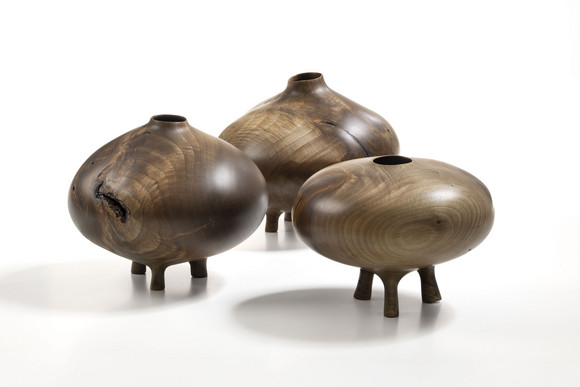 Thomas Rauscher, Ehingen, Handwerkspreis 2026, „Besucher aus fremden Galaxien:  Fathership – Mothership – Childship“, Walnussbaum von der schwäbischen Alb
