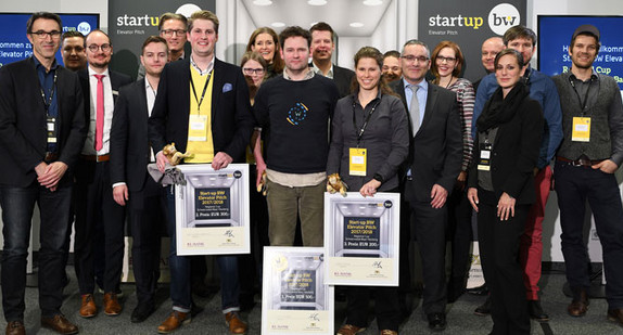 Gruppenbild Elevator Pitch - Regional Cup Schwarzwald-Baar-Heuberg