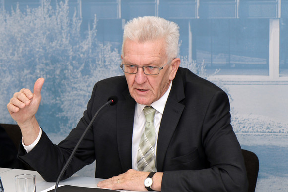 Pressekonferenz Gebühren für internationale Studierende und Zweitstudium Ministerpräsident Winfried Kretschmann