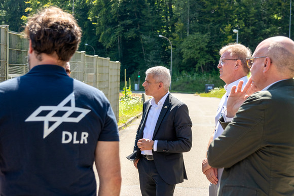 Luft-und Raumfahrtreise von Staatssekretär Dr. Patrick Rapp