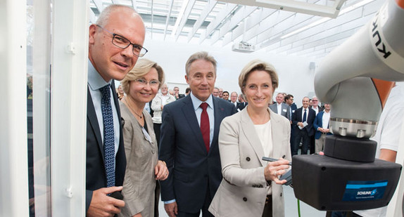 Einweihung der „Lernfabrik 4.0“ im Beruflichen Schulzentrum Bietigheim-Bissingen am 4. Oktober 2017