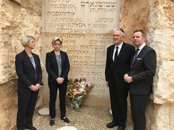 Ministerpräsident Winfried Kretschmann und Wirtschaftsministerin Dr. Nicole Hoffmeister-Kraut reisten am 26. März 2017 mit einer Wirtschafts- und Wissenschaftsdelegation nach Israel und in die Palästinensischen Gebiete.