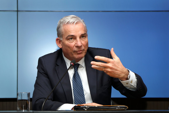 Pressekonferenz Zwei neue digitale Qualifizierungsprojekte Innenminister Thomas Strobl