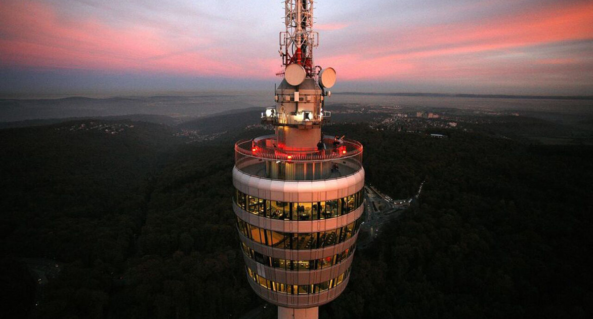Fernsehturm Stuttgart im Sonnenuntergang
