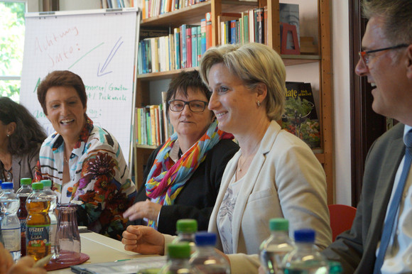 Arbeitsmarkt Arbeitsmarktpolitische Reise Besuch der Arbeiterbildung e.V. Reutlingen im Rahmen der Arbeitsmarktpolitischen Reise am 14. August 2017