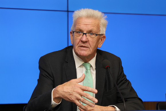 Pressekonferenz Regierungspressekonferenz Ministerpräsident Winfried Kretschmann (Bild: Staatsministerium Baden-Württemberg)