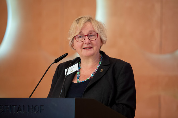 Gesundheit Forum Gesundheitsstandort Baden-Württemberg Wissenschaftsministerin Theresia Bauer bei ihrer Rede